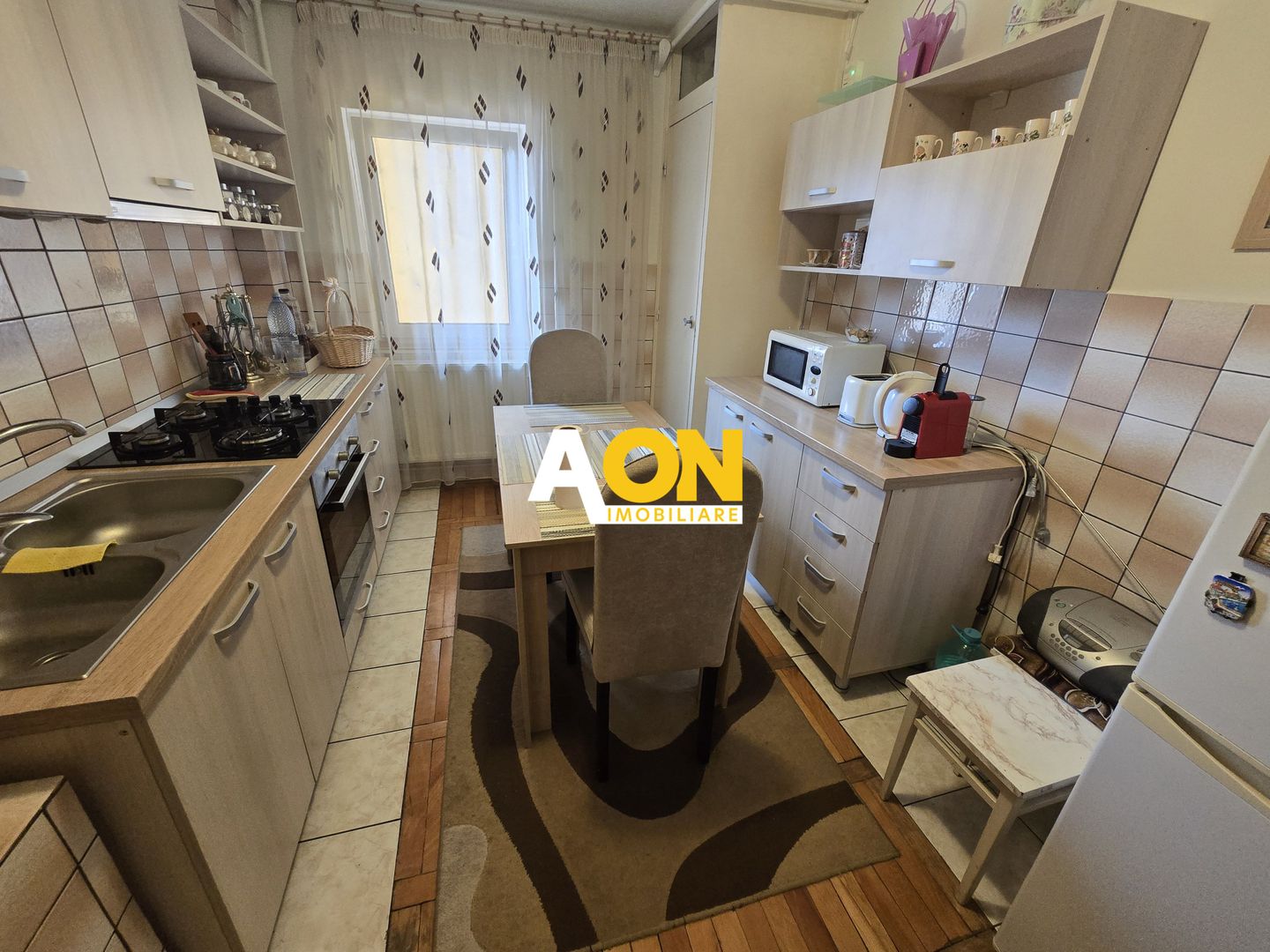 Apartament 4 Camere 75mp Utili, Zona Cetate - Poză 4