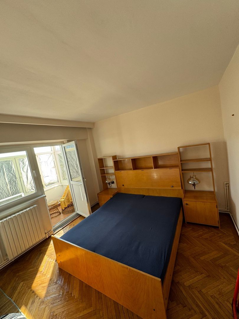 De vanzare apartament 3 camere - Poză 11