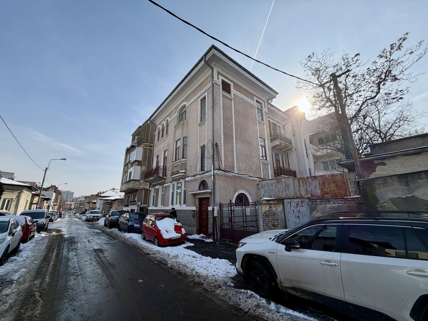 Apartament 3 Camere | Vila Interbelica | Comision 0| - Poză 1