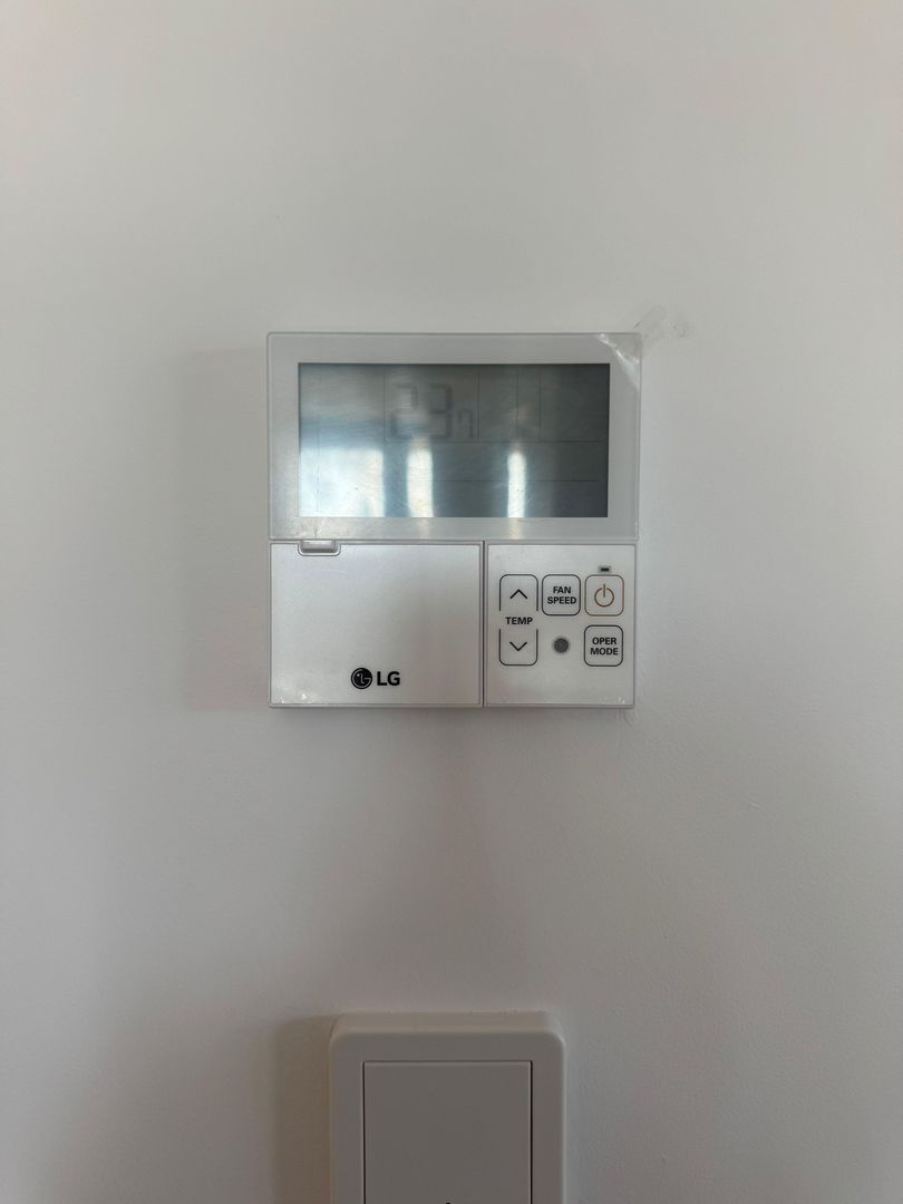 3 CAMERE || CORTINA 126 || EROUIANCU NICOLAE - Poză 10