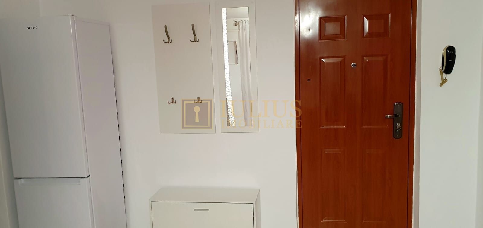 2 camere, decomandat, centrala proprie; Shoping City. - Poză 13