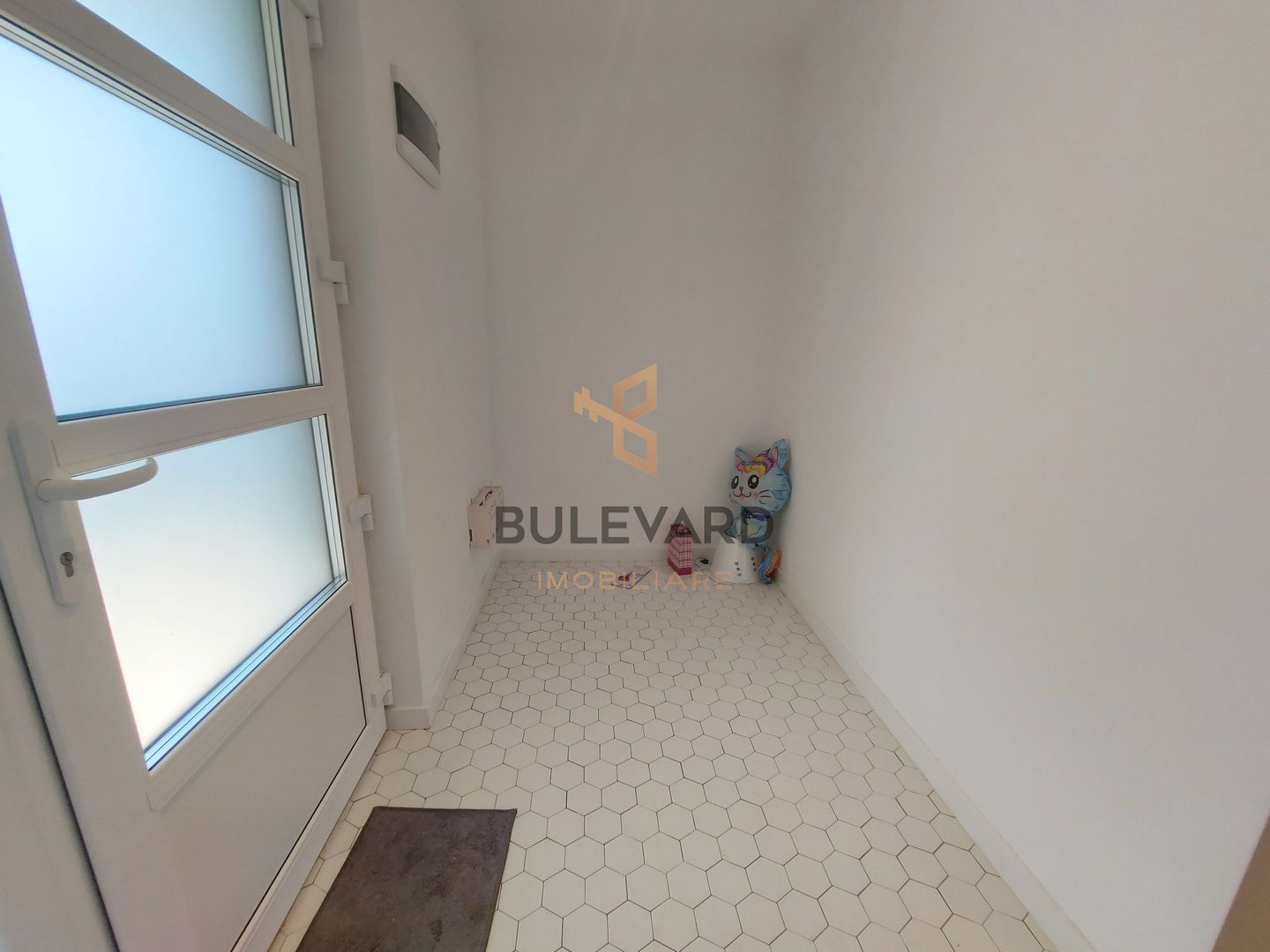 Casa de tip duplex,  zona strazii Crizantemelor! - Poză 6