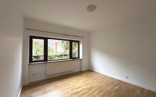 Vanzare Parter Inalt in Vila - Primaverii - Poză 2