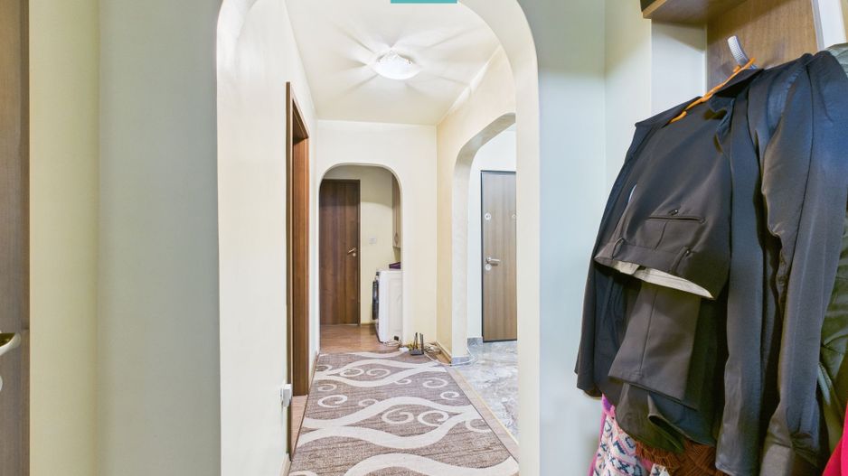 Apartament spațios cu 4 camere în Vlaicu - Poză 4