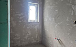 Apartament 3 camere 2 bai camara pe balcon si loc parcare Selimbar - Poză 6