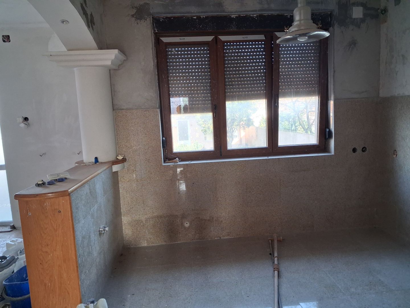 Casa RENOVATA partial 8 cam 6 ari 550mp garaj ANA IPATESCU. - Poză 21