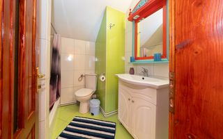 Pensiune de vânzare în Râșnov | 14 camere | 427 mp - Poză 45