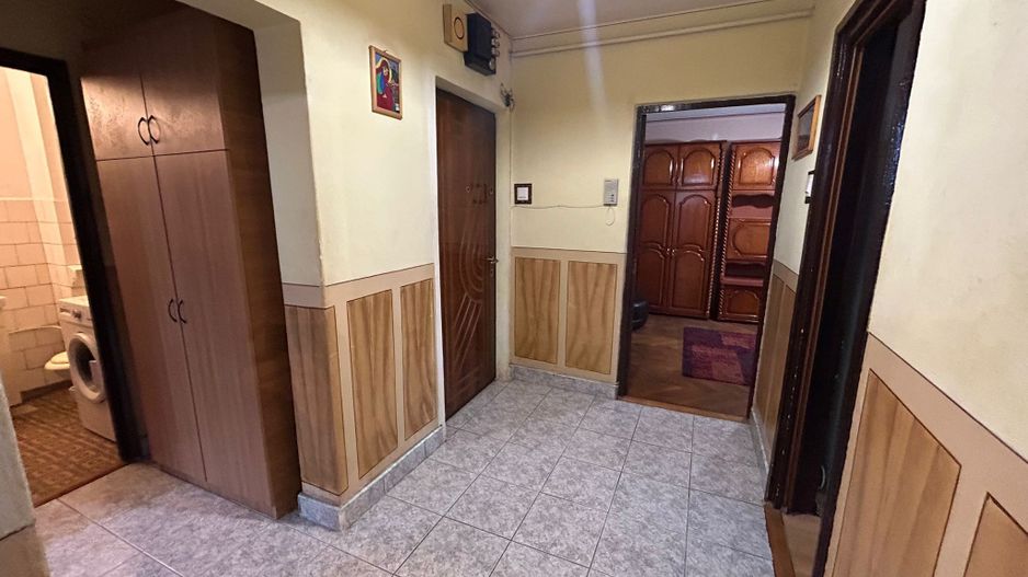 Apartament 3 camere, etaj 3 - zona Cetate - Poză 10
