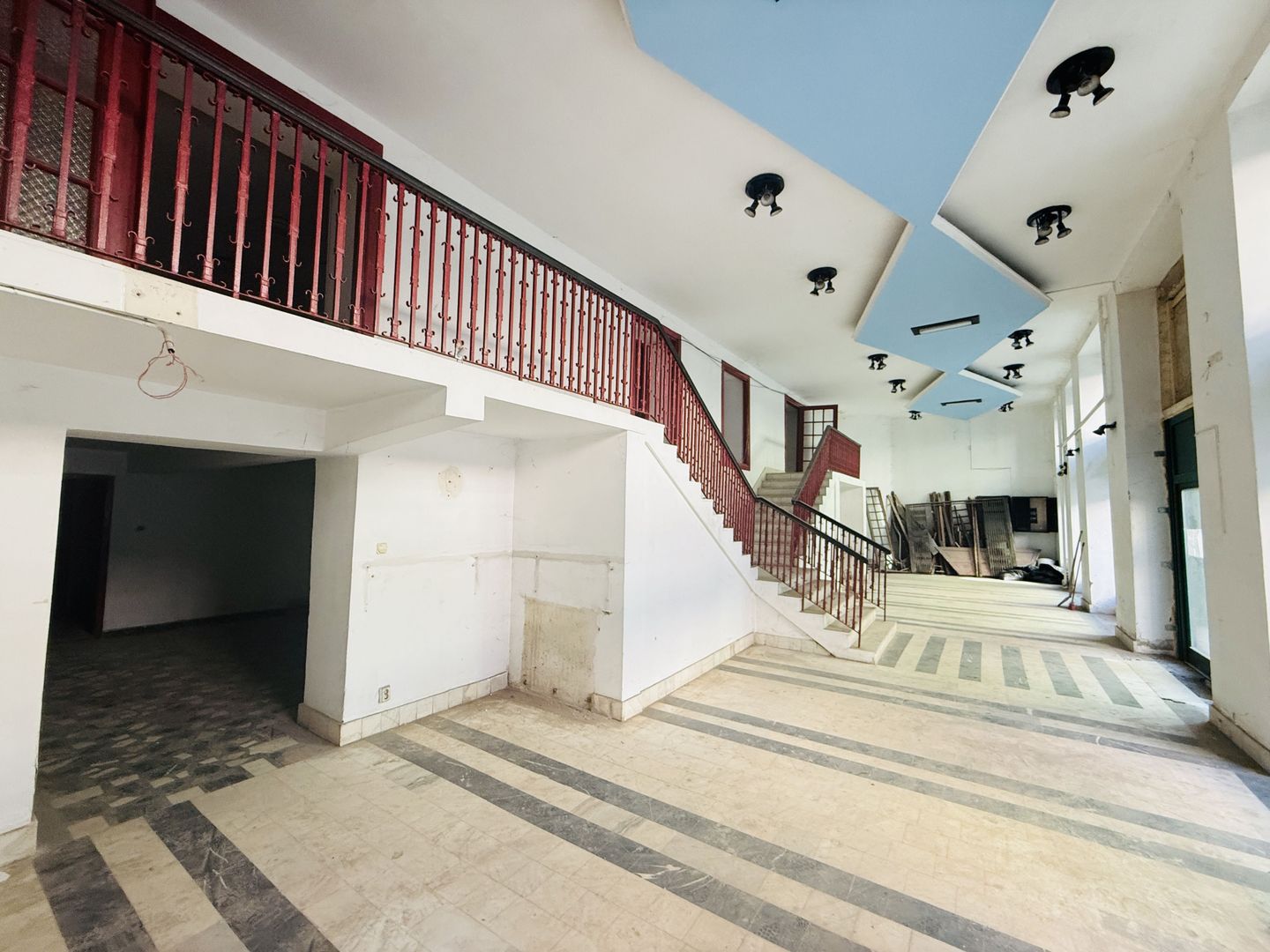 Ultracentral | 300 mp utili | Vitrină mare | Parter + Mezanin | Comision 0% - Poză 4