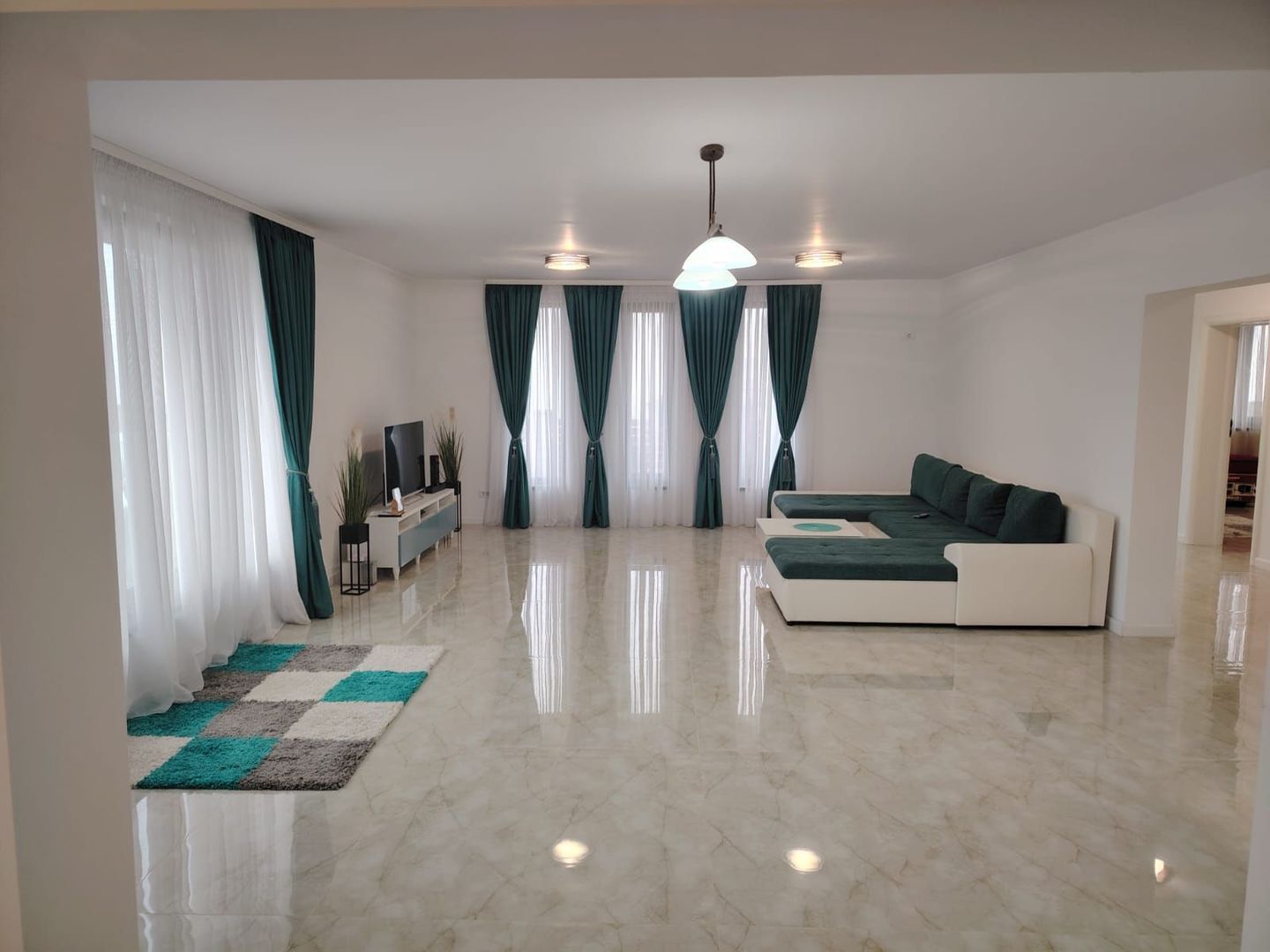 Casa 4 camere Manastirea Crevedia - Poză 4