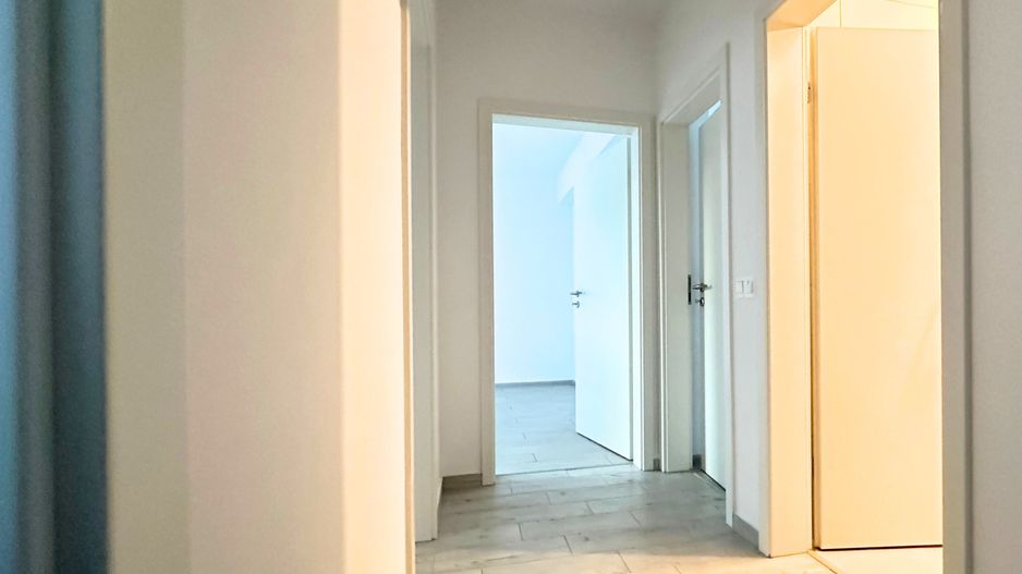 VÂNZARE APARTAMENT 2,5 CAMERE  NOU NELOCUIT - Poză 10