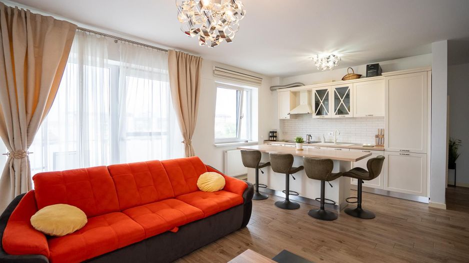 De inchiriat apartament 3 camere prima onestilor cu loc de parcare - Poză 1