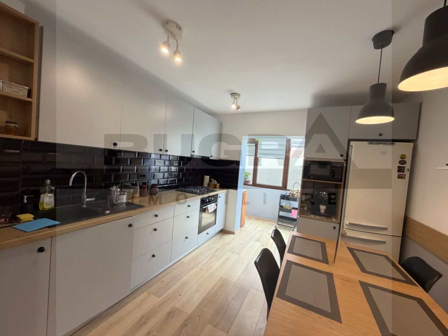 Apartament de 3 camere, decomandat, 68mp, parcare, zona Piata Marasti - Poză 1