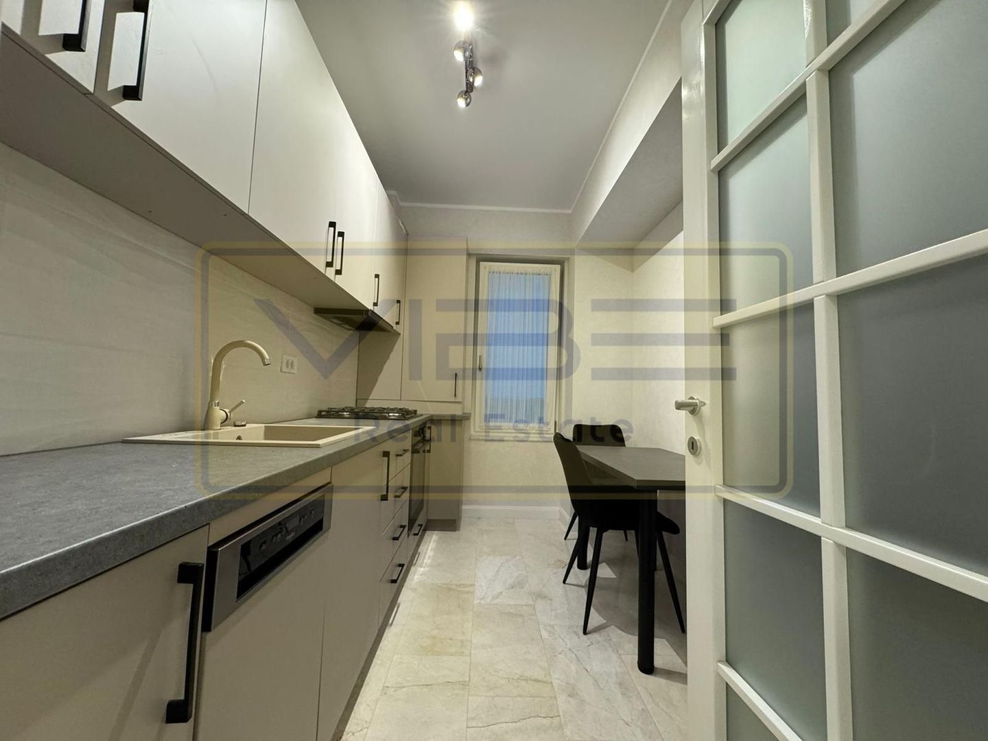 Apartament NOU 2 camere decomandat Royal Town - Poză 12