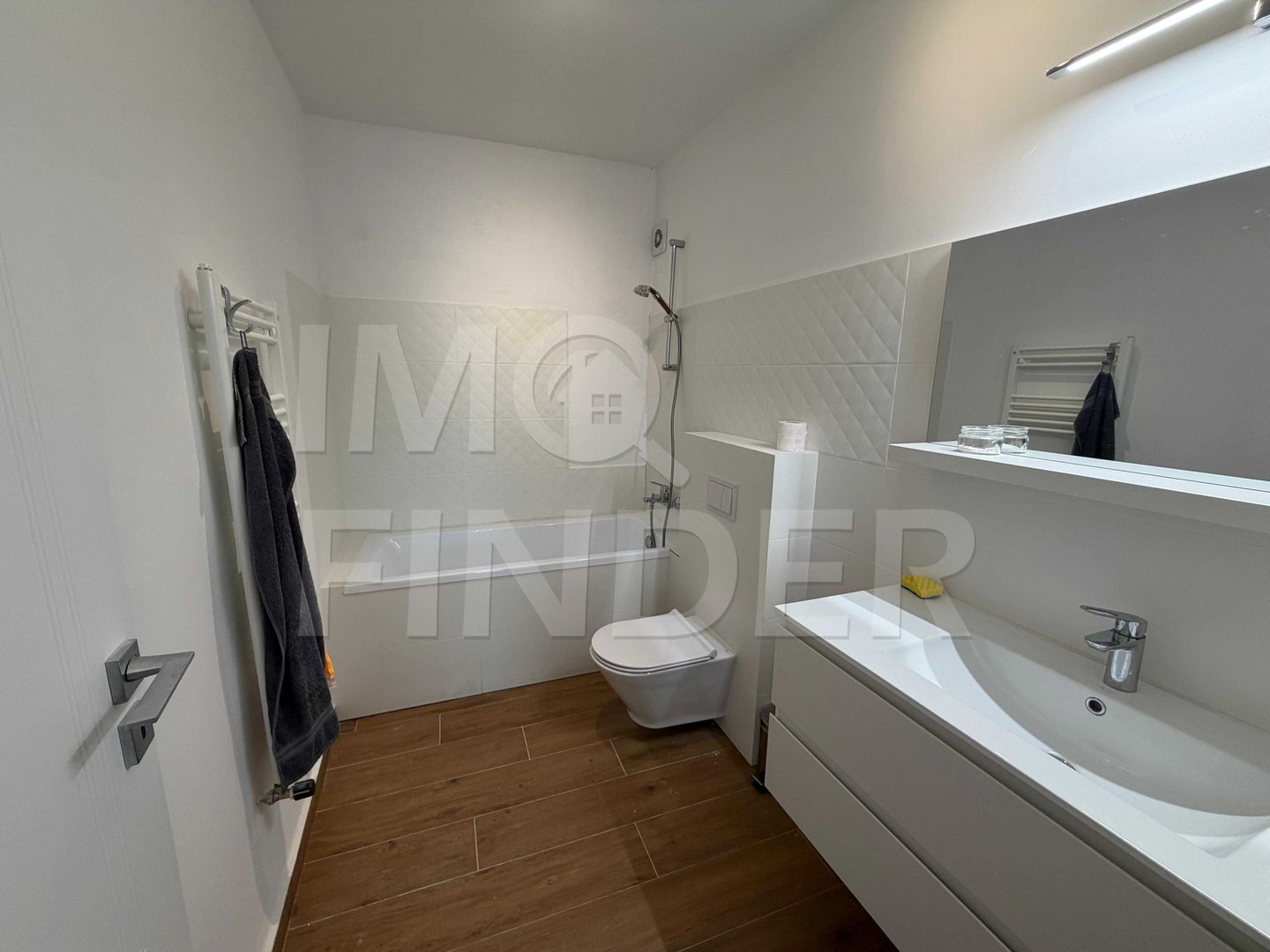 Apartament nou de 3 camere superfinisat, cartier Bună Ziua - Poză 5