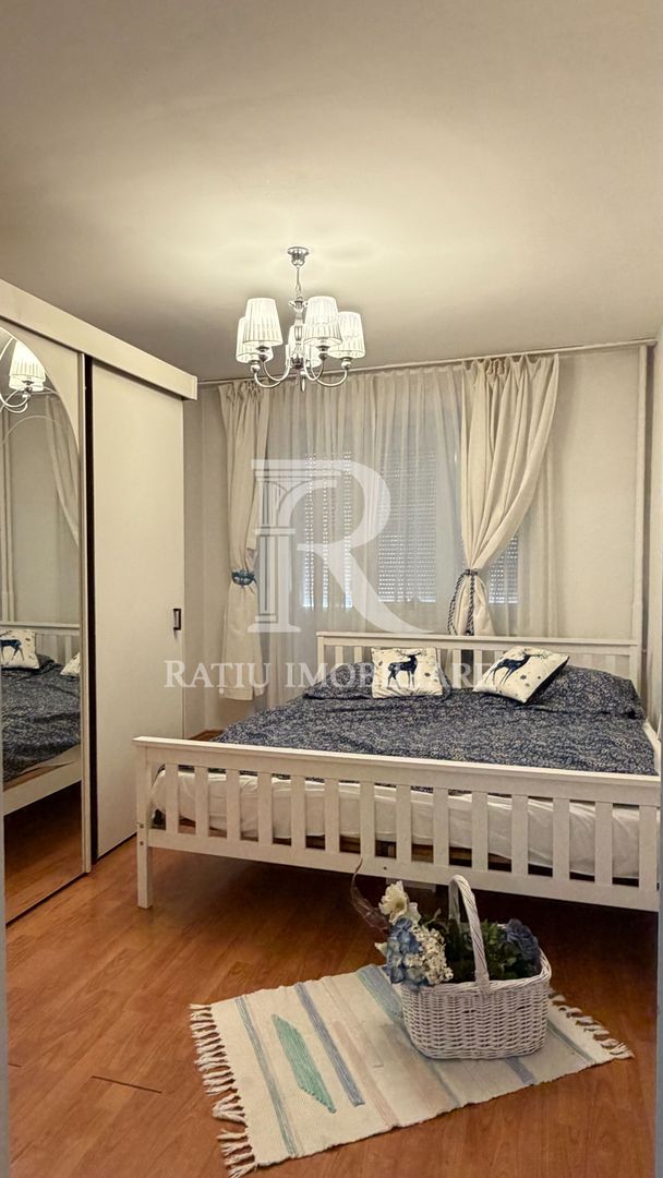 Apartament cochet cu 3 camere | UltraCentral | Oradea - Poză 3
