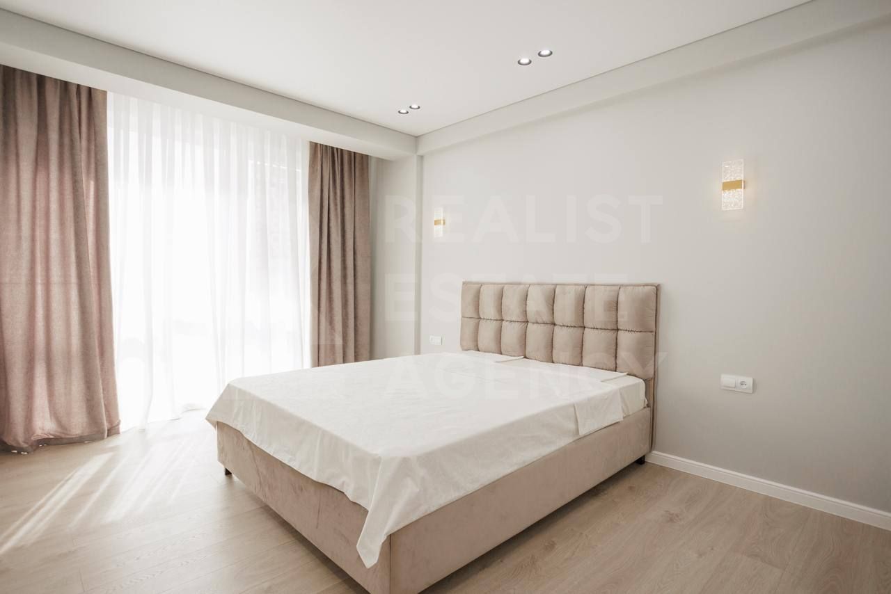 Vânzare, apartament, 2 odăi + living, str. Ion Buzdugan, Buiucani - Poză 10