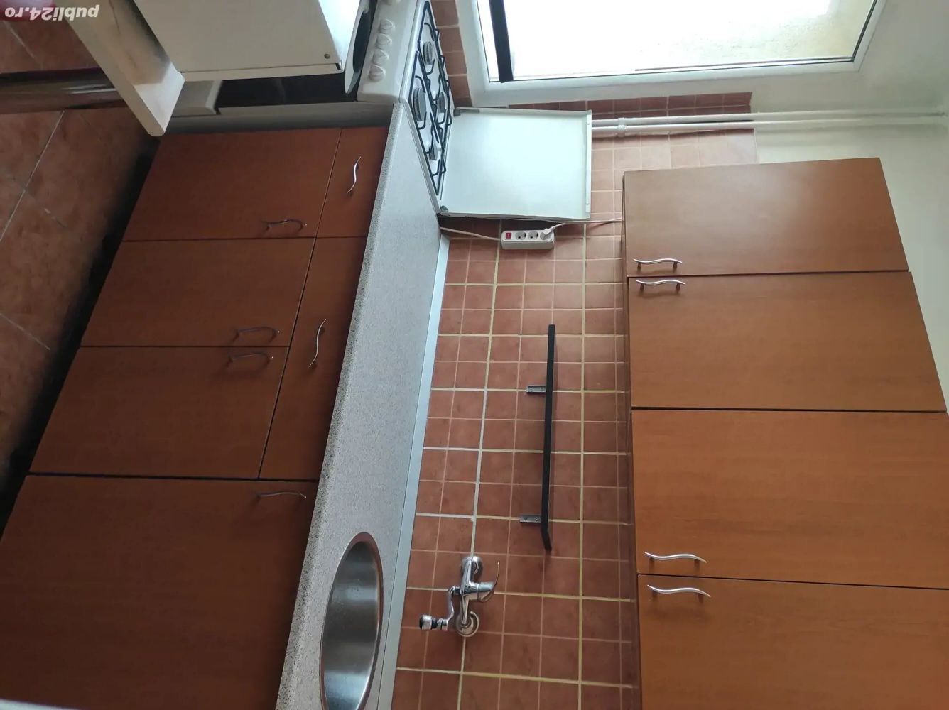 Inchiriez garsoniera Dristor metrou - Poză 5