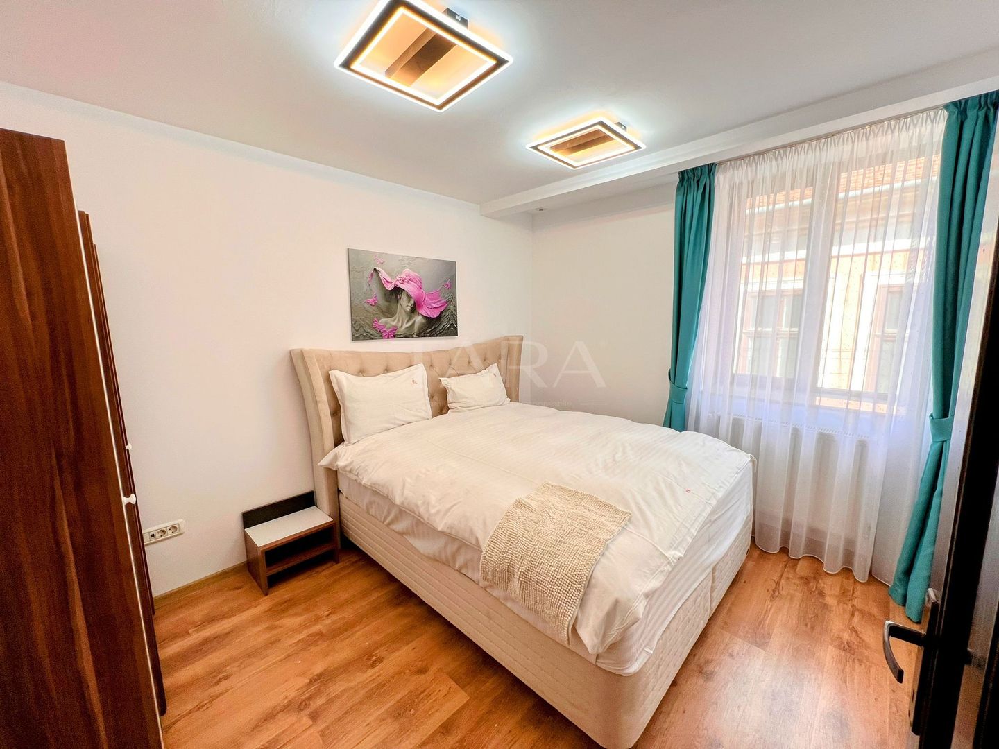 Apartament cu 5 camere de vânzare, zona Ultracentrala - Poză 8