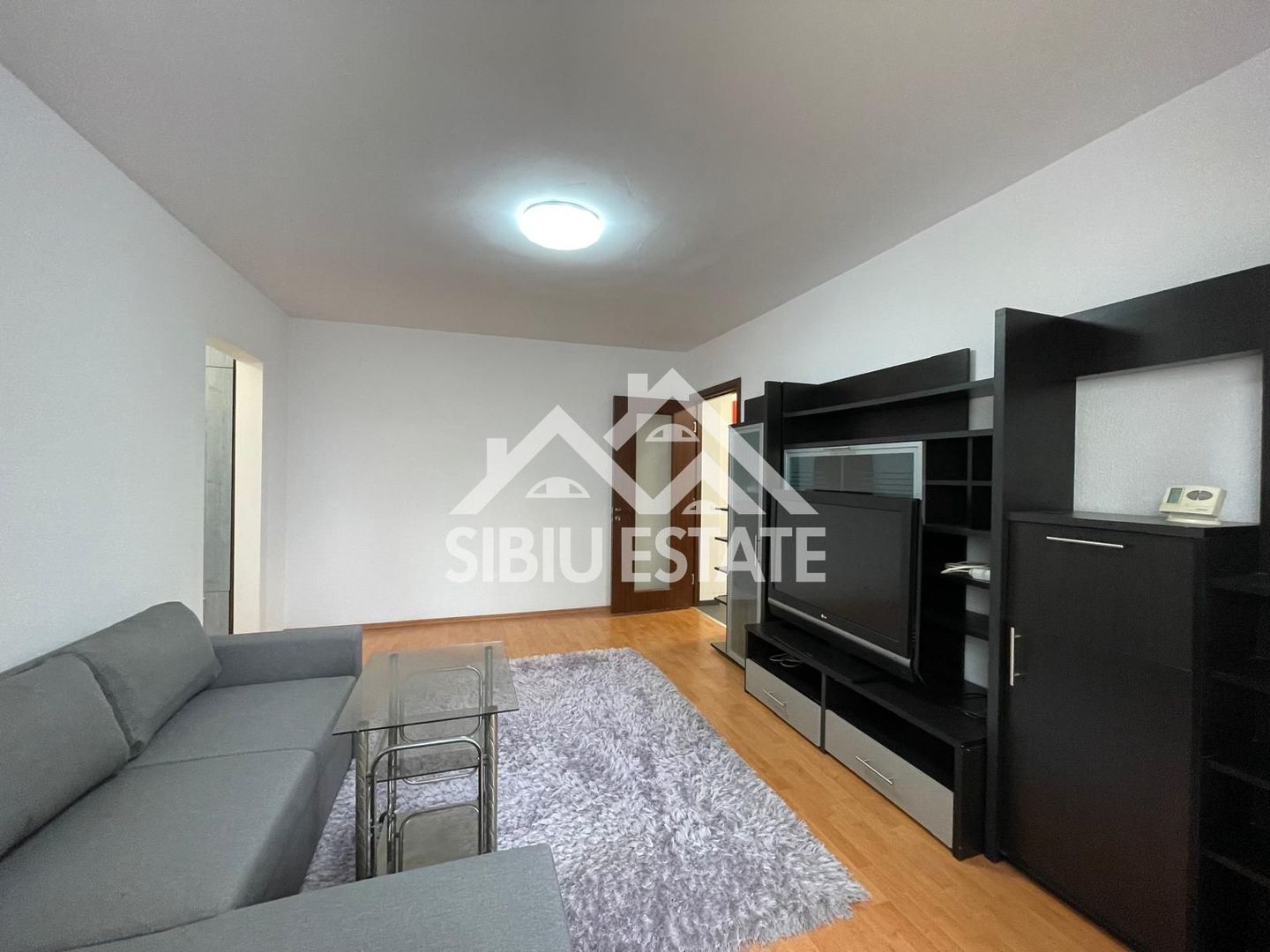 Apartament cochet cu 3 camere + pivniță, etaj 1, zona Mihai Viteazul - Poză 2