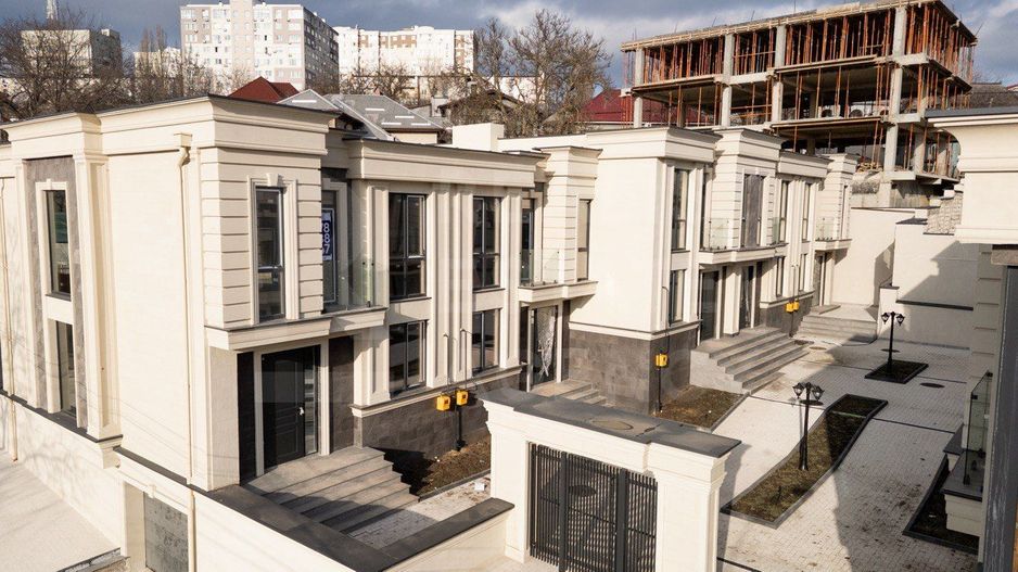 Vânzare, townhouse, 2 nivele, 3 camere, strada Maciesilor, Telecentru - Poză 2