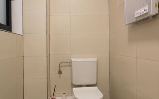 Încălzire în pardoseală, baia are fereastra. Loc parcare privat - Poză 15