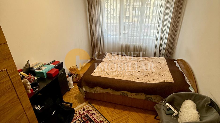 2 Camere Decomandat -  Etaj 2 - Bld. Alexandru Cel Bun - Poză 4