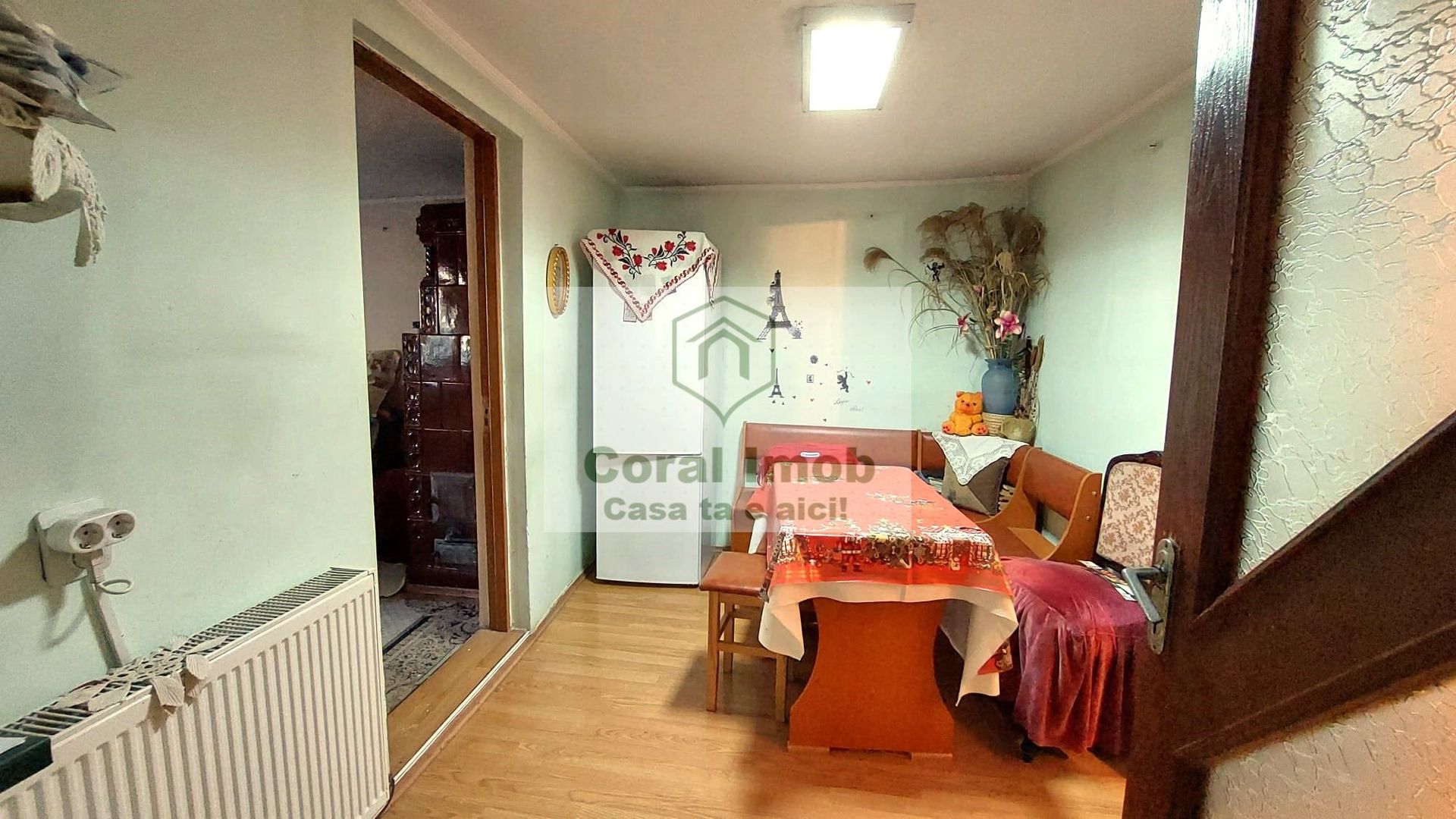 Vanzare casa 6 camere, 3 bai, 3 bucatarii, 2 centrale,  curte individu - Poză 16