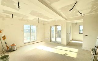 Duplex cu 5 camere despartit prin camera tehnica | Mosnita Noua - Poză 1