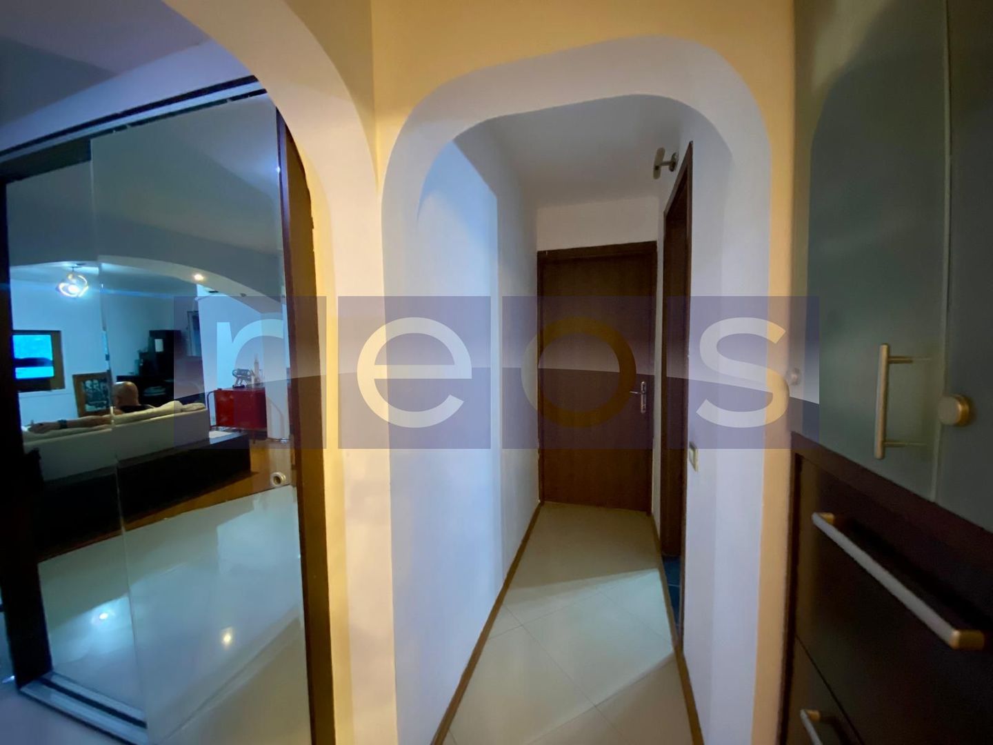 DE VANZARE APARTAMENT 3 CAMERE RENOVAT, 2 BAI | DRUMUL SARII - Poză 6