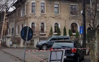 Cotroceni, apartament 5 camere, 106mp, 2 bai, centrala, fara Risc, fara legea 112, Loc Parcare, demisol inalt - Poză 1