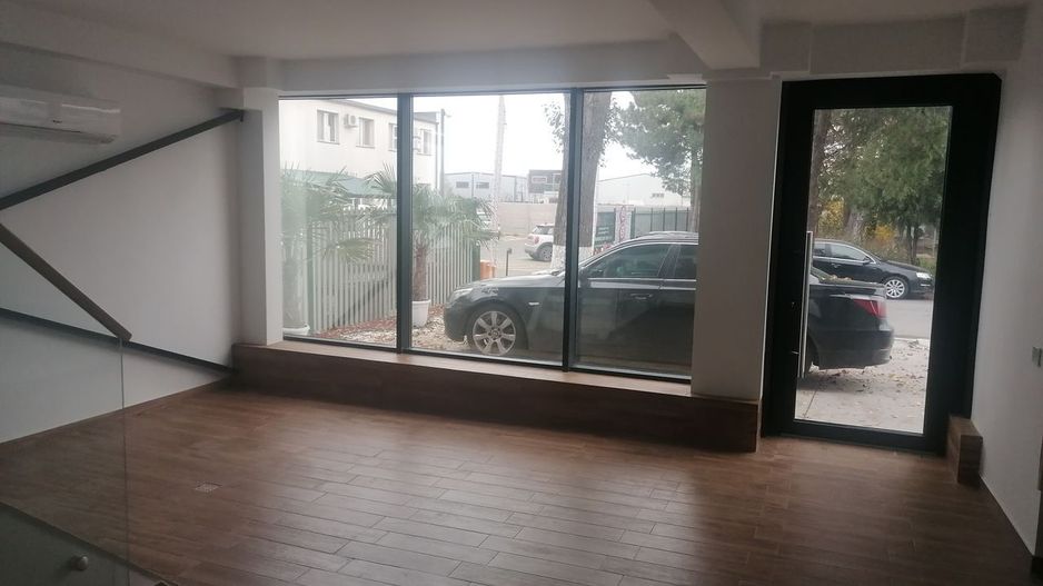 Hala spațioasă de închiriat în Sectorul 3, București - Poză 2