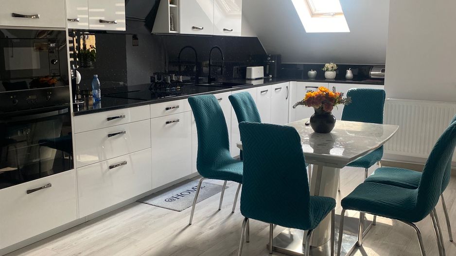 Vand apartamant 3 camere Șelimbăr. - Poză 2