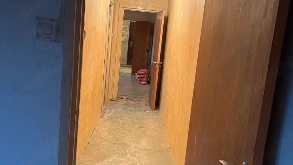 Apartament 3 camere de vânzare Apusului - Poză 2