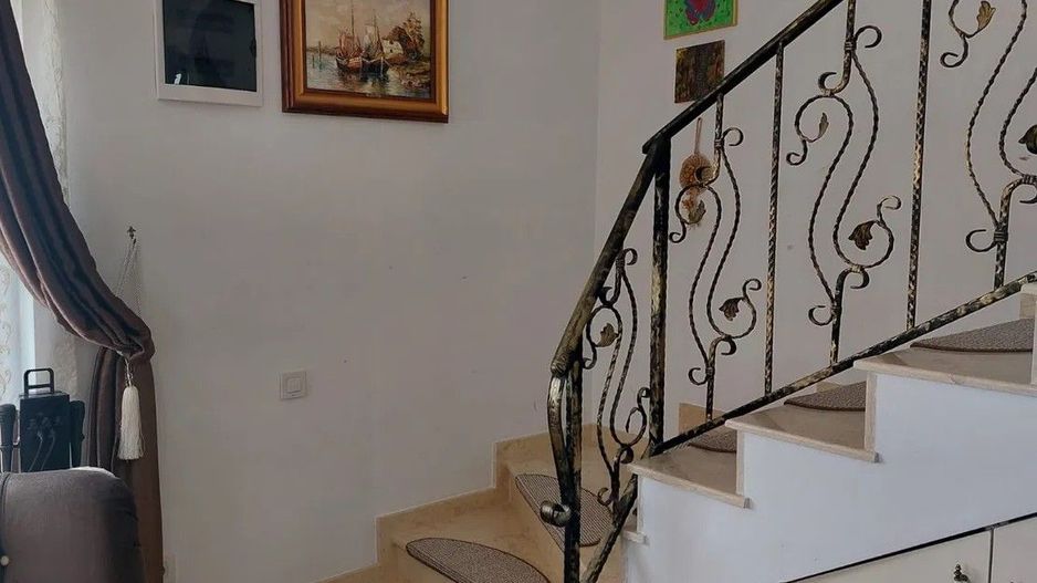 Vila de inchiriat in Tunari | Confort, eficienta si atmosfera calda! - Poză 2