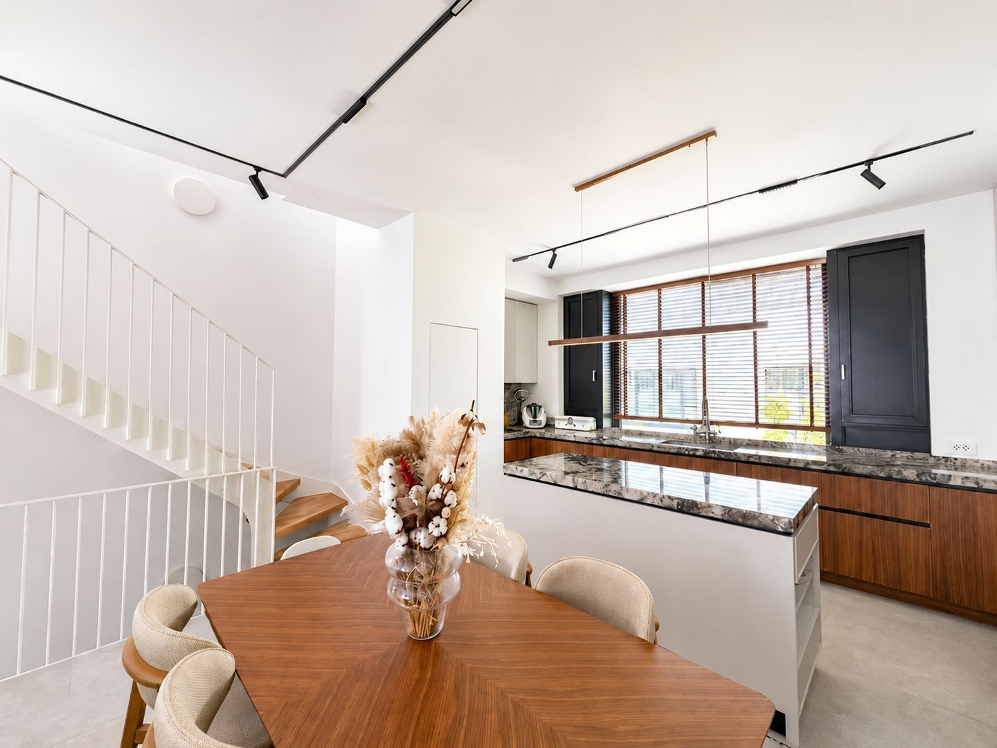 For Rent | Premium 3-Bed Townhouse | 210 sqm | Avalon Estate - Poză 4