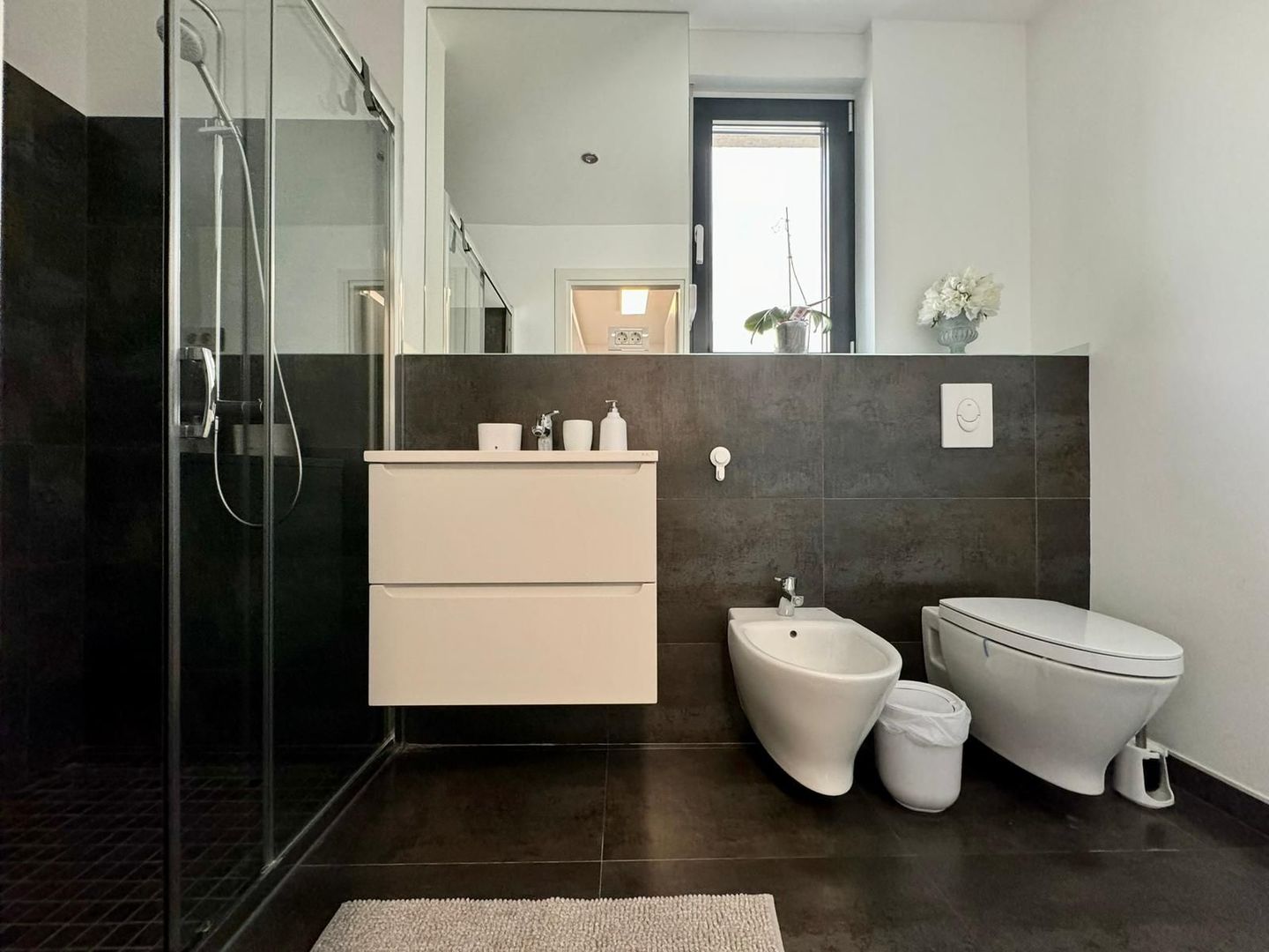 Vila complex privat Erou  Iancu Nicolae - Poză 10