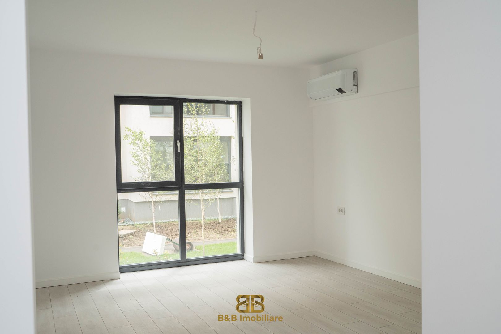 Penthouse 2 camere independent energetic panouri solare - Poză 12