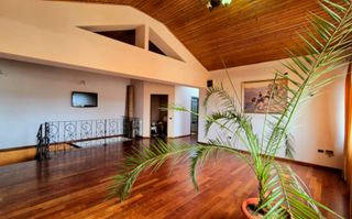 Cauți o casă mare sau spațiu pentru business? Aici le ai pe ambele! - Poză 15