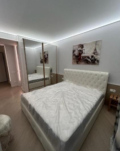 Apartament 3 camere Cortina North - Poză 10