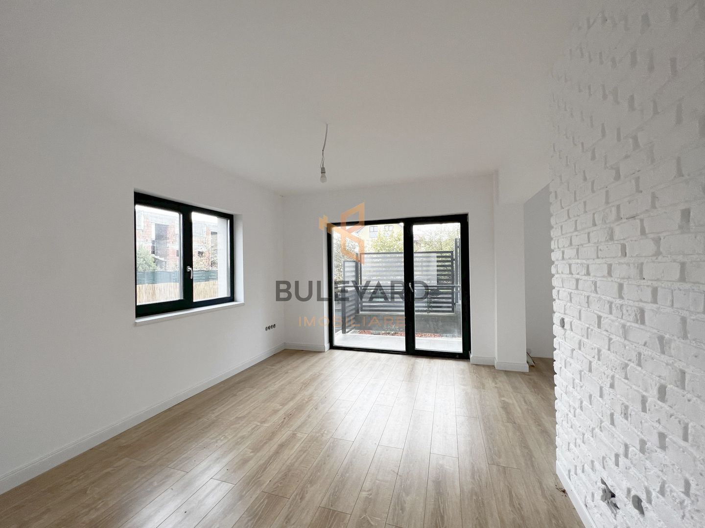 Apartament cu 3 camere / 2 locuri parcare/ zona Taietura Turcului - Poză 1