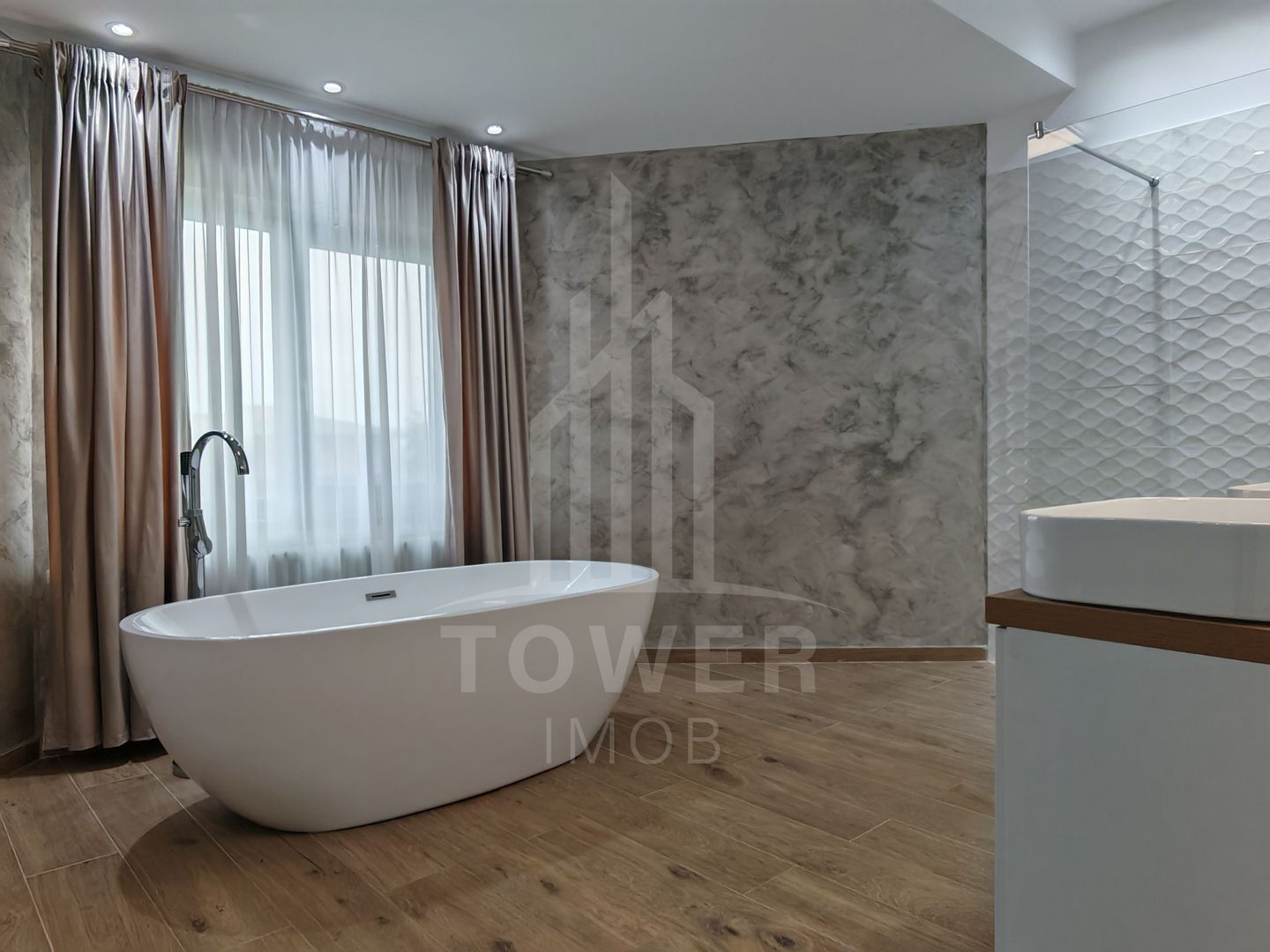 Casă modernă și spațioasă de închiriat în cartierul Gușterița - Poză 19