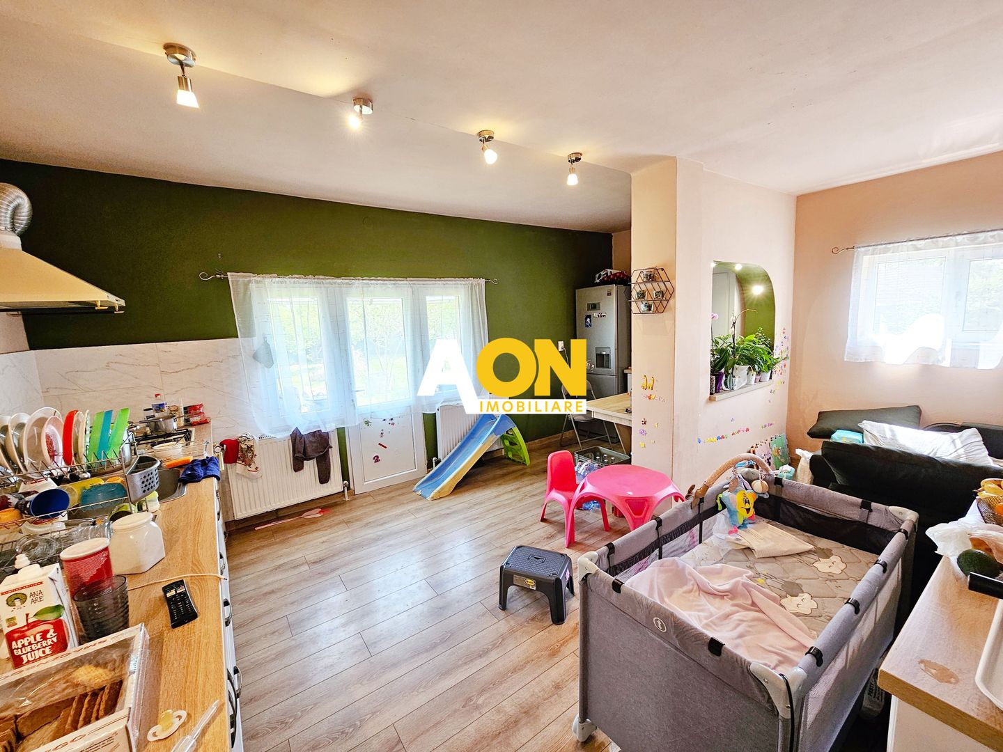 Casa S+P+M, 5 camere,  955 mp teren, zona Centru - Poză 8