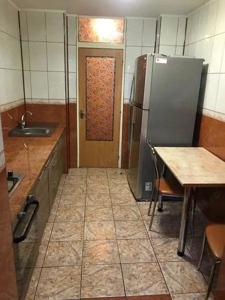 De inchiriat apartament 3 camere zona Uverturii/Lujerului - Poză 4