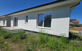 Casă Individuală de Închiriat, 4 Camere, Prima Închiriere, Ampoi 3 - Poză 2