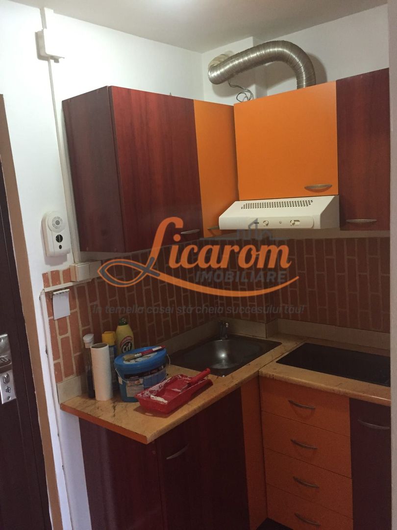 Garsoniera zona Pasaj -Coca Cola 3/4,mobilata și utilata,39500 euro. - Poză 5