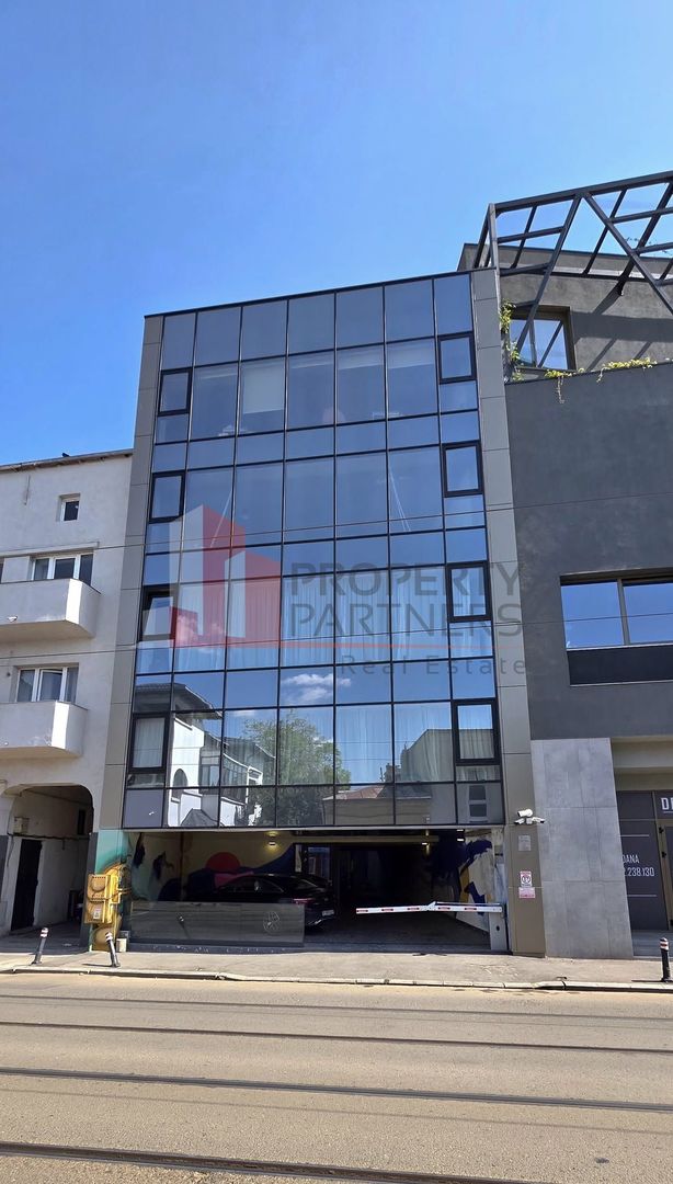 Spatiu de birou Central - Poză 1
