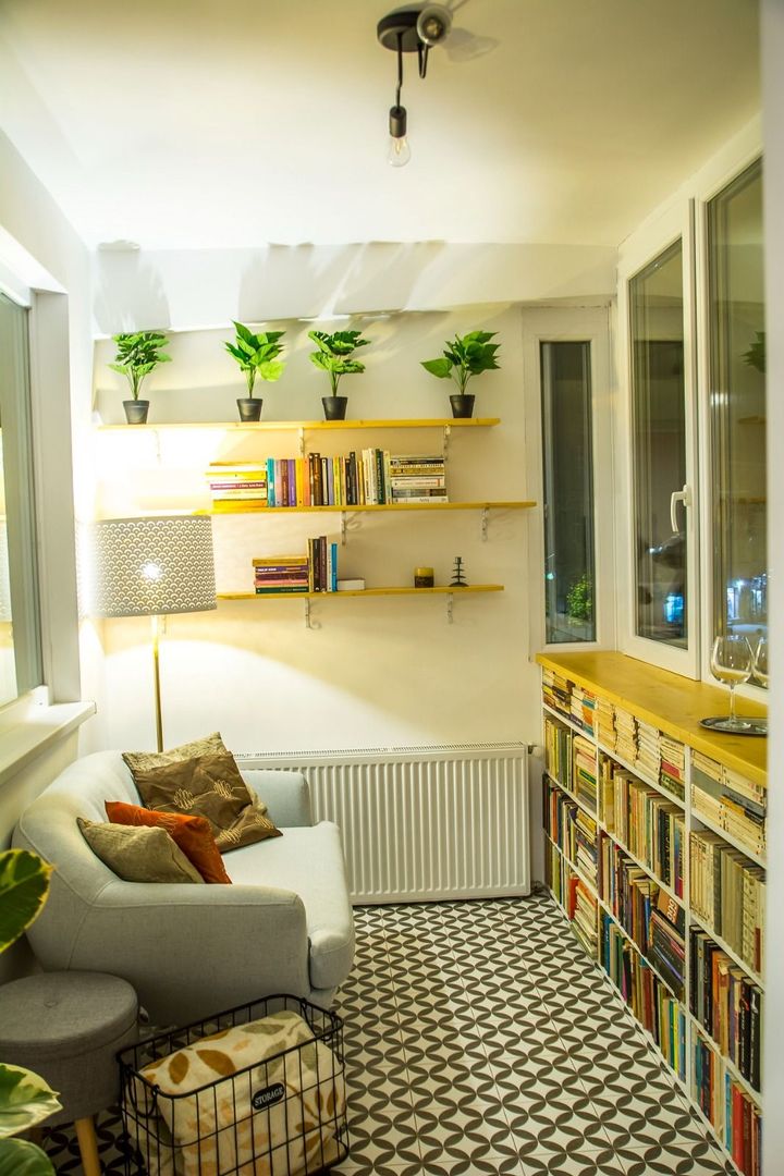 APARTAMENT  CU 3 CAMERE  CU VEDERE SPRE PIATA SF.GHEORGHE - Poză 3