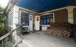 Casă în Ratuș, Măgdăcești - Poză 1