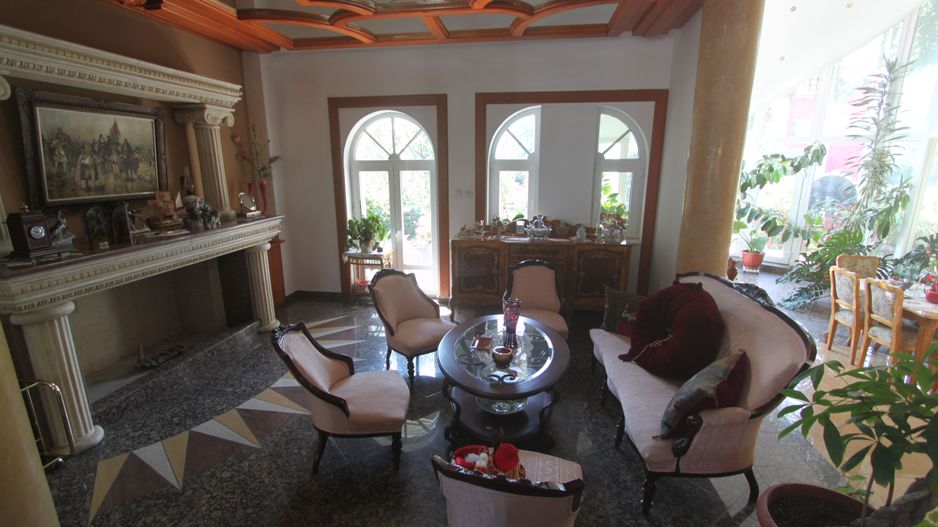 Casă / Vilă cu 8 camere de vânzare în zona Semicentral - Poză 56